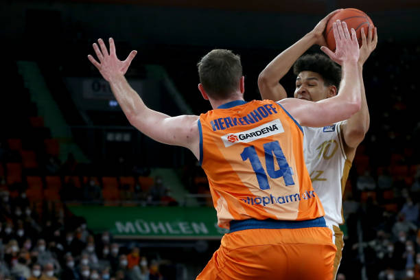 而武汉长江 而武汉长江